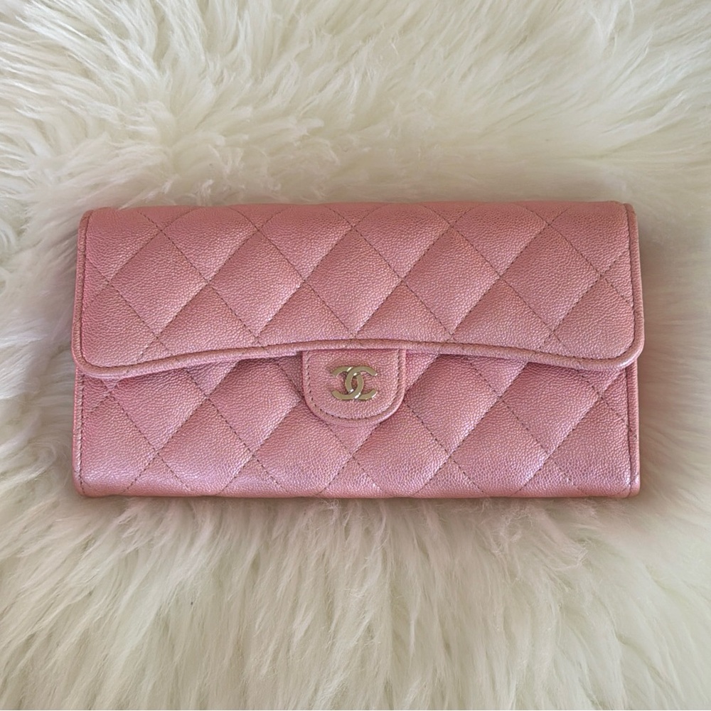 👛 SOLD 👛 Limited Edition Chanel Pink Iridescent Quilted Caviar Long Wallet